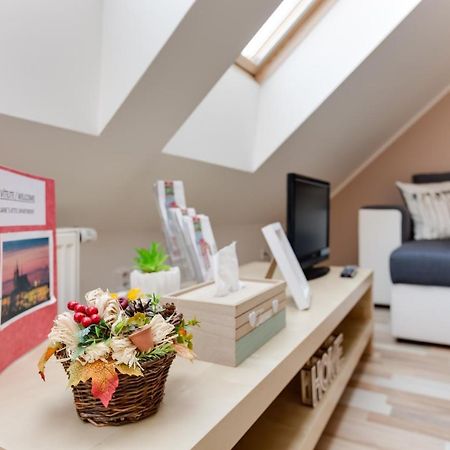 Jane'S Attic Apartment Praag Buitenkant foto