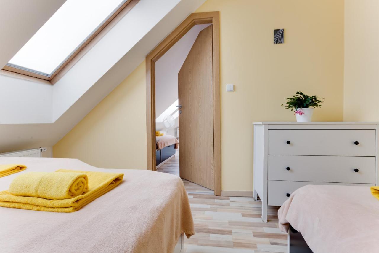 Jane'S Attic Apartment Praag Buitenkant foto